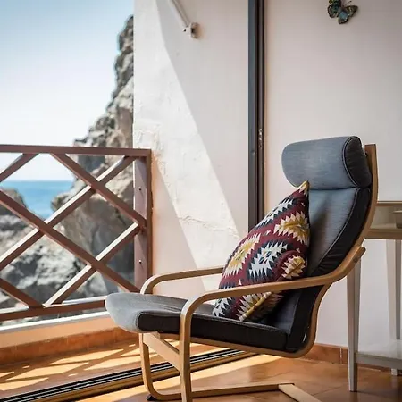 Oceanfront With Access To The Apartment Puerto de Santiago (Tenerife)